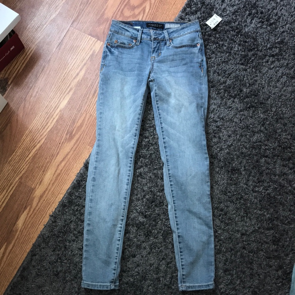 Blue Aeropostale Jeggings (Brand new w tags)